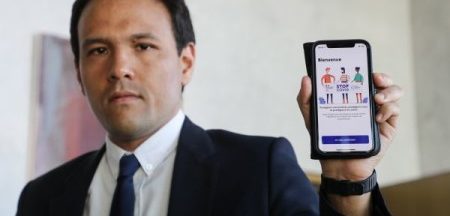 Application StopCovid pour Android et iPhone présentée par le secrétaire d'Etat au numérique Cédric O