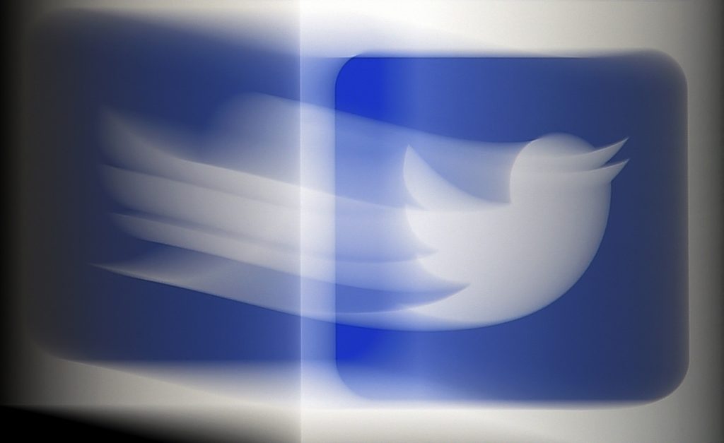 Twitter, le reseau social et sa fonctionnalite pour cacher les tweets