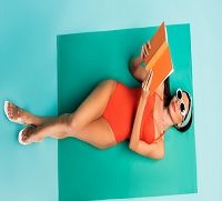 Application livres et site de lecture : quels romans choisir pour les vacances ?