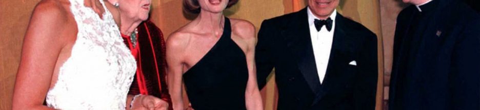 Lady-diana-influenceuse-sociale-mode-beaute Lady Diana entouree de personnalites importantes