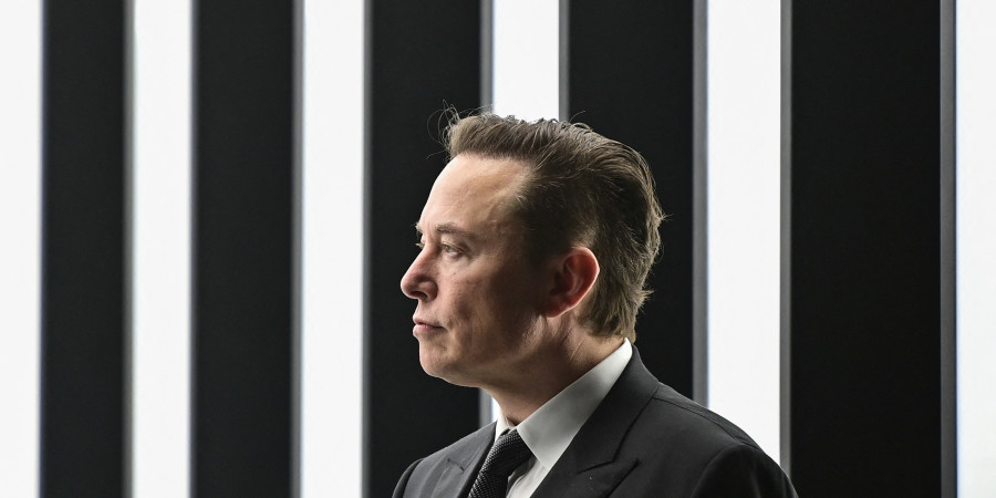 Elon Musk, silencieux après les résultats du sondage favorable à son départ de Twitter.