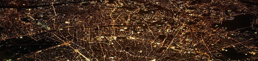 application-j’allume-ma-rue-contrôle-eclairage-public L’image satellitaire d’une ville illuminée de plein feu et qui aurait bien besoin de l’application « J’allume ma rue »