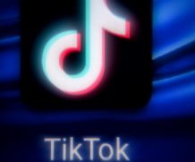 Grammys Awards et révélations musicales : des nominés de chez TikTok