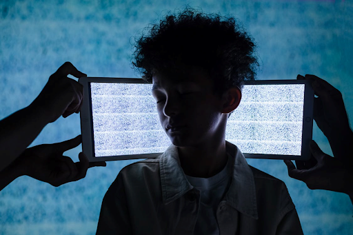 Cyber en Clair : une initiative pour sensibiliser les jeunes aux risques numériques