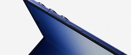 Un Galaxy Z Fold 7 Samsung ouvert montrant son grand écran pliable. Un Galaxy Z Fold 7 Samsung ouvert montrant son grand écran pliable.