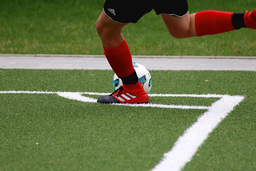 Avec Orange et Ligue 1+, vivez les moments forts des matchs du football professionnel en France !