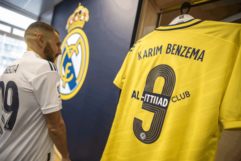 maillot de Karim Benzema du Al-Ittihad Club