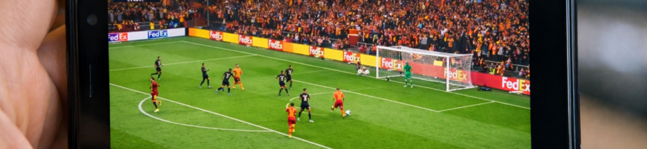 Match de C1 entre Galatasaray et Liverpool sur un smartphone