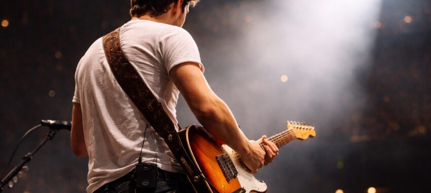 Niall Horan : coup d’œil sur le single pop Dinner Party