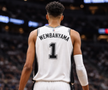 Wembanyama freiné par les Knicks, la fin d’une série suivie sur mobile