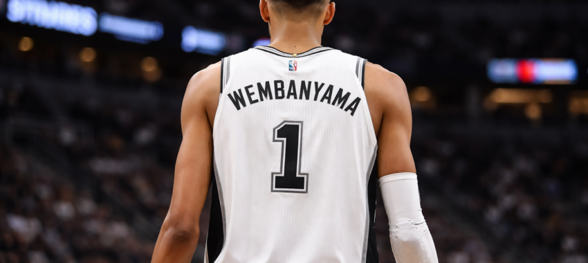 Wembanyama freiné par les Knicks, la fin d’une série suivie sur mobile