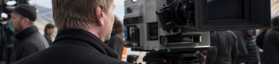 Christopher Nolan sur un plateau de tournage