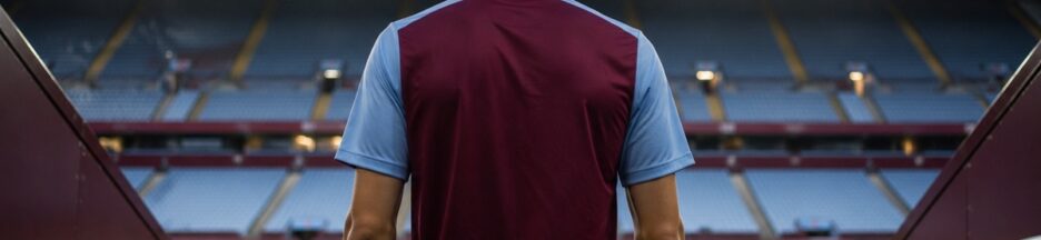 Joueur similaire à Alejandro Garnacho avec le maillot d’Aston Villa