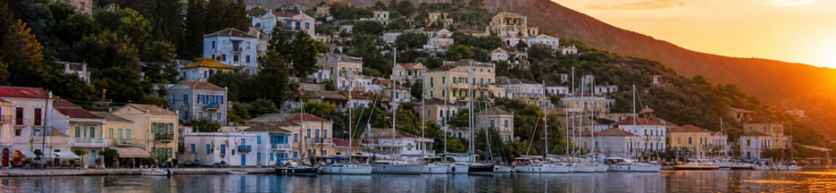 Île grecque vue depuis la mer