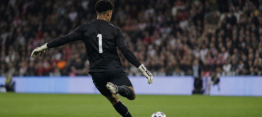Le PSG intensifie ses efforts pour recruter le gardien Zion Suzuki