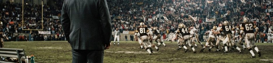 Entraîneur de football américain vu de dos