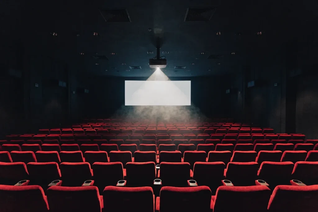 salle de projection illustrant la campagne de Minotaure vers les Oscars 2027